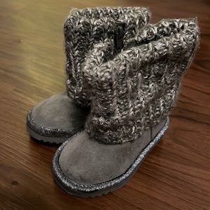 Gray toddler boots